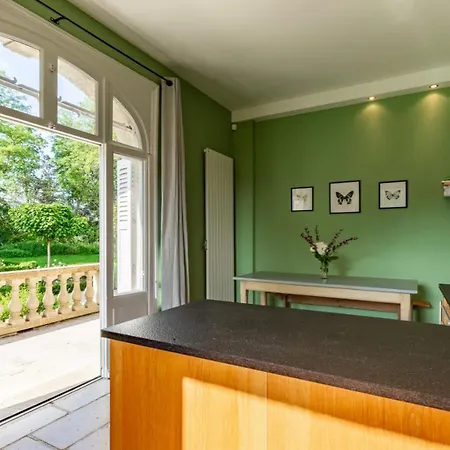 Manoir De Valmont - Court De Tennis * Hotot-en-Auge