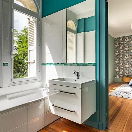 Holiday home Manoir De Valmont - Court De Tennis