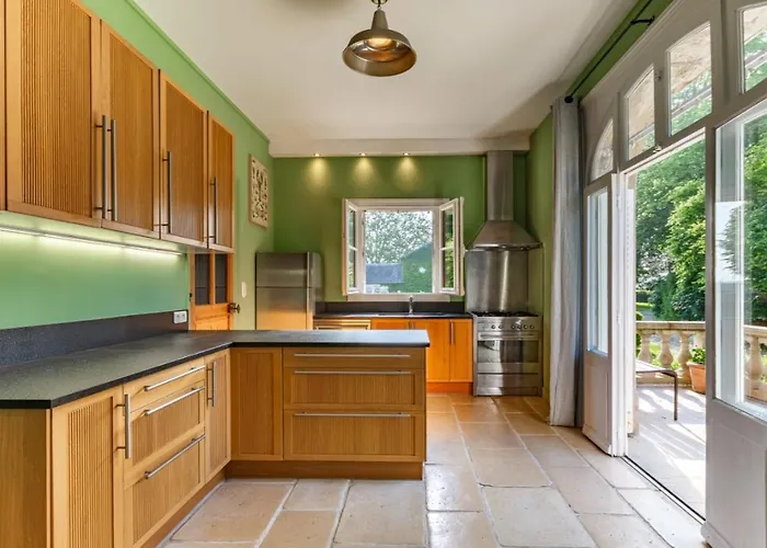 Manoir De Valmont - Court De Tennis *